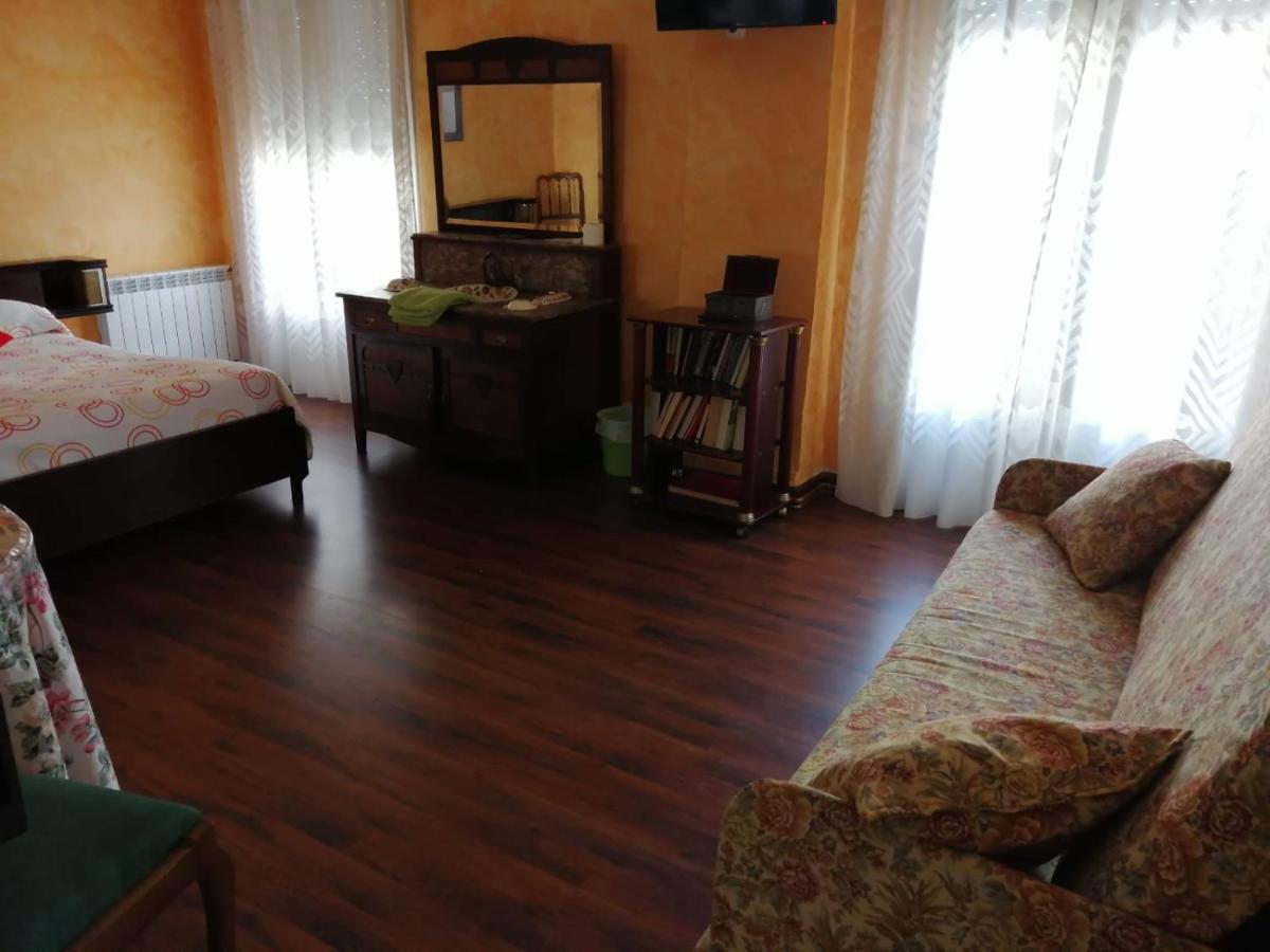Hospedaje Menendez Pelayo Santander Buitenkant foto