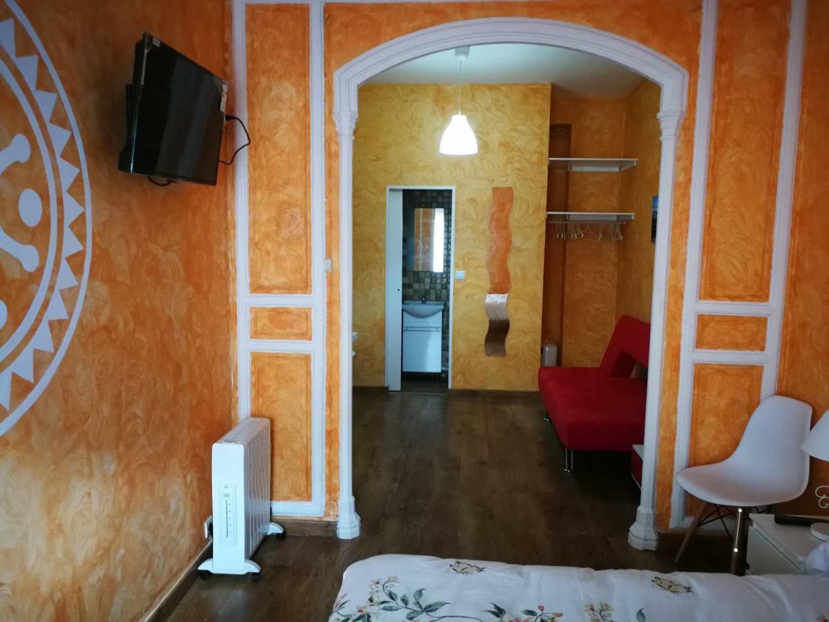 Hospedaje Menendez Pelayo Santander Buitenkant foto